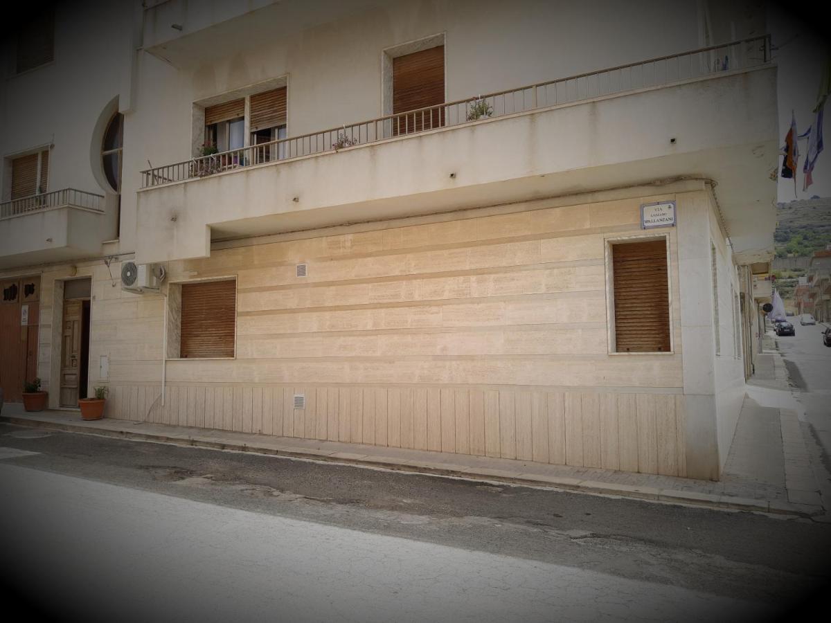 Thomas'S Home - Appartamento A Comiso Εξωτερικό φωτογραφία